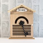 Къщичка за ключове с врата