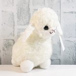 Плюшена играчка пухена овца