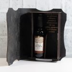 Малка книга с бутилка вино Честит юбилей