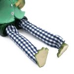 Градинска декорация жаба с висящи крака 26 см