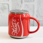 Чаша с дръжка с капак и сламка кенче