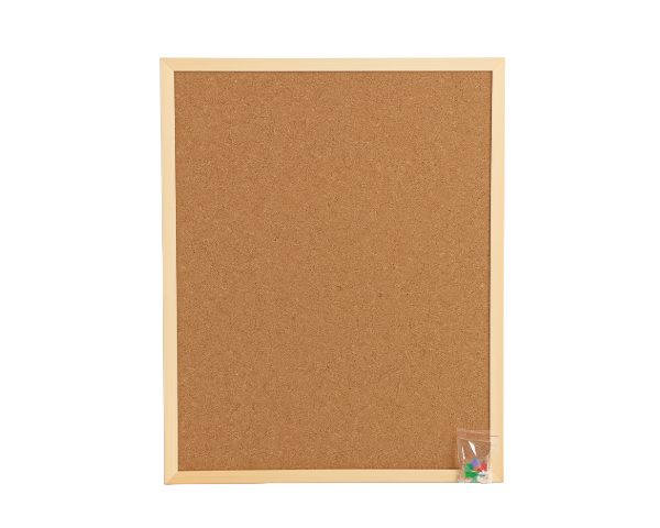 Коркова дъска с пинчета и монтажни елементи с размер 50 x 70 см.