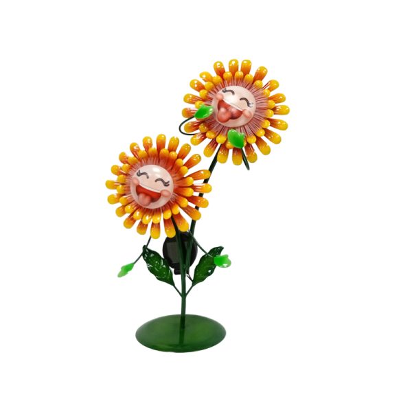 Декоративна градинска фигура - соларна